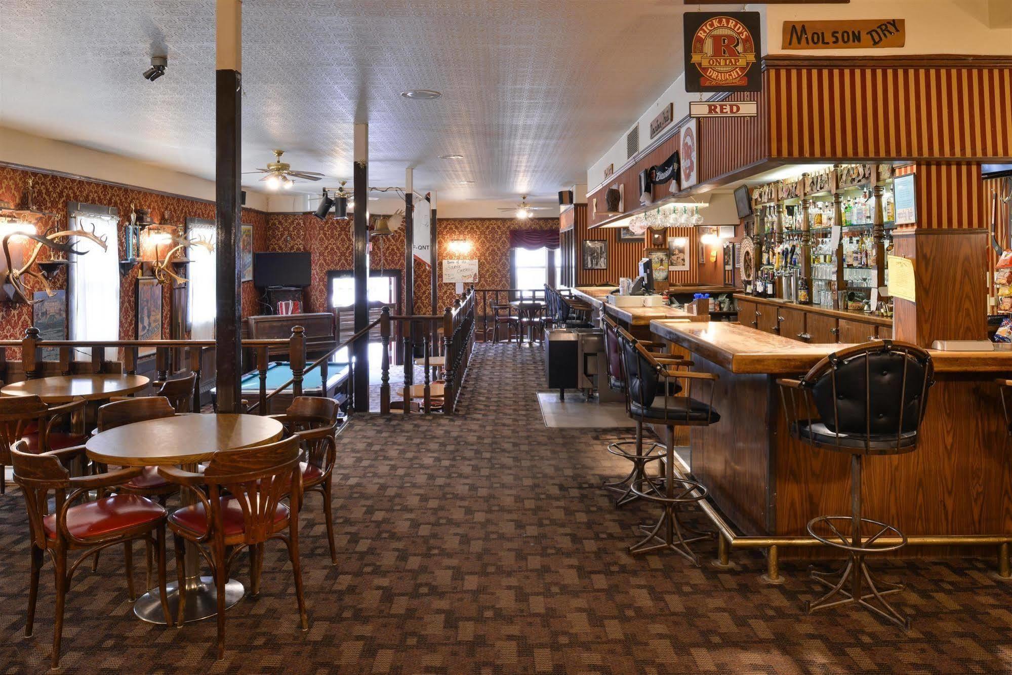 The Downtown, A Coast Hotel Dawson City Exterior foto